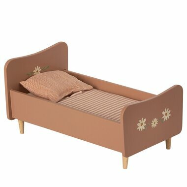 Lit en Bois Rose avec Parure (Mini)