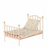 Petit Lit Vintage avec Parure pour Souris - Rose