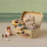 Souris de Plage Papa sur son Matelas
